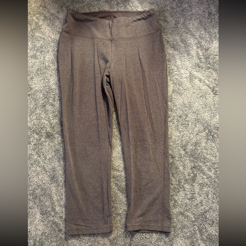 Woman’s athletic leggings- medium